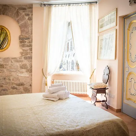 Apartment Assisi Cattedrale Camera foto